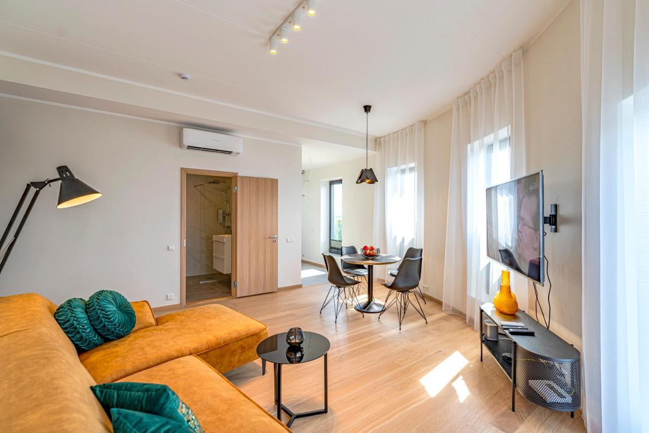 Artisa Riia Str 20B Luxury Penthouse Apartment Tartu Kültér fotó