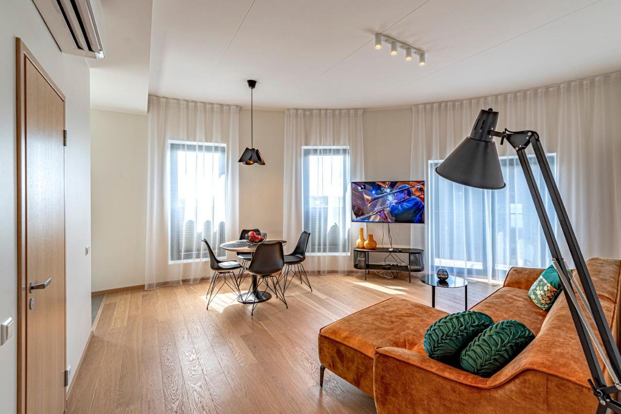 Artisa Riia Str 20B Luxury Penthouse Apartment Tartu Kültér fotó