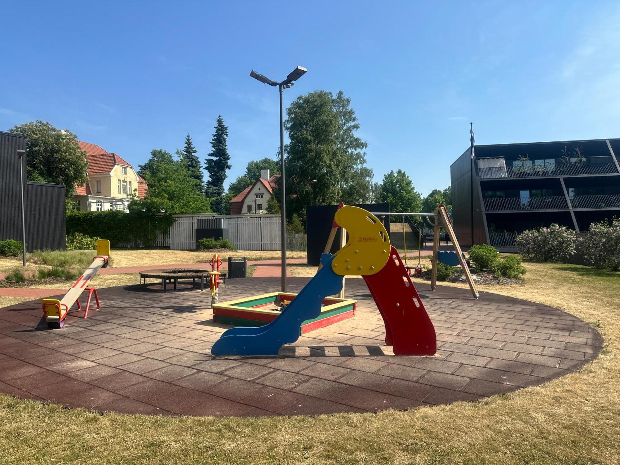 Artisa Riia Str 20B Luxury Penthouse Apartment Tartu Kültér fotó